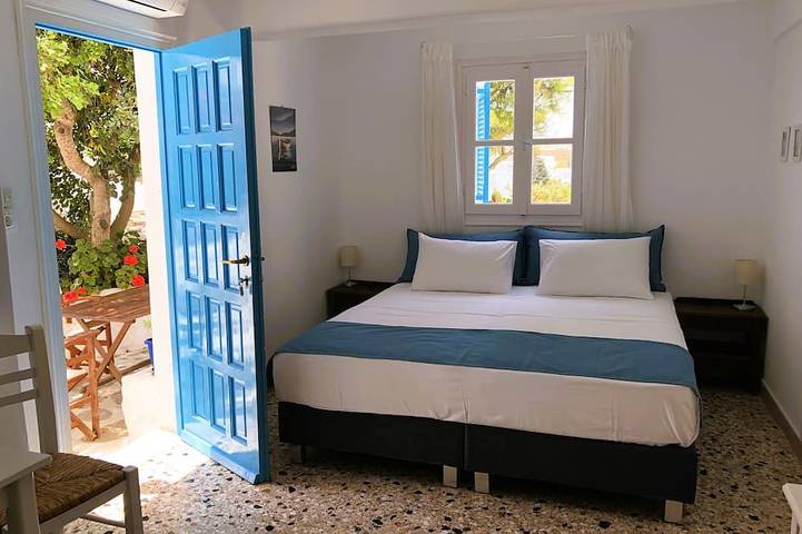 Gîte pour 2 personnes, avec jardin dans Píso Livádi - 2