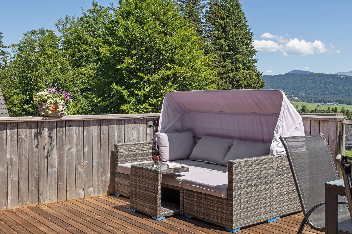 Entire apartment, Apartment 'Böhler' with Mountain View, Wi-Fi and Air Conditioning in Doren, Bodensee-Vorarlberg