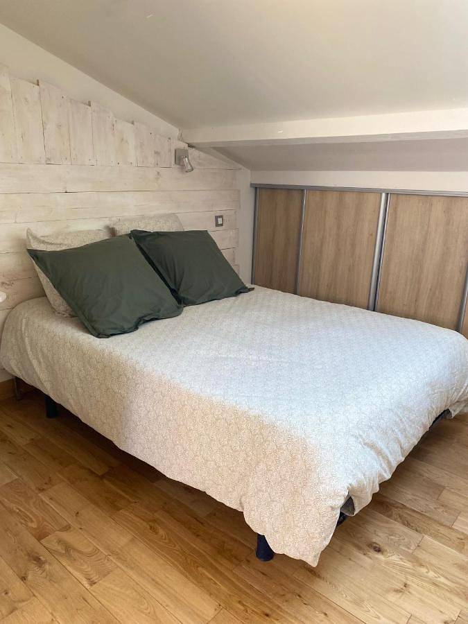 Gîte pour 4 personnes, avec vue et jardin à Guécélard