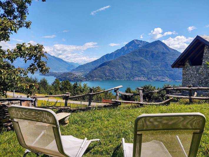 Maison de vacances pour 2 personnes, avec Terrasse ainsi que Jardin et Vue sur le lac dans Lac de Côme