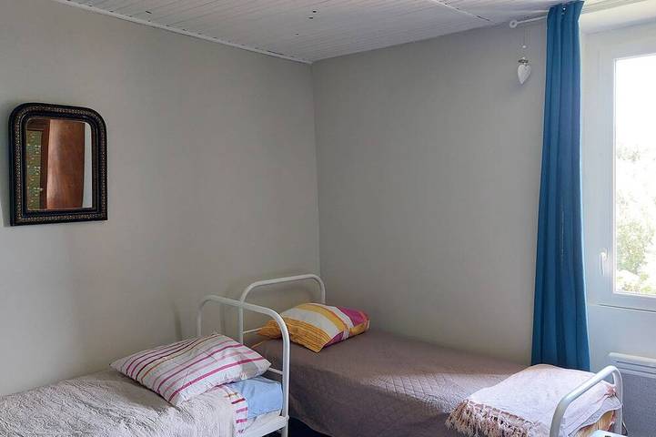 Location de vacances pour 10 personnes, avec jardin, animaux acceptés à Revest-des-Brousses - 4