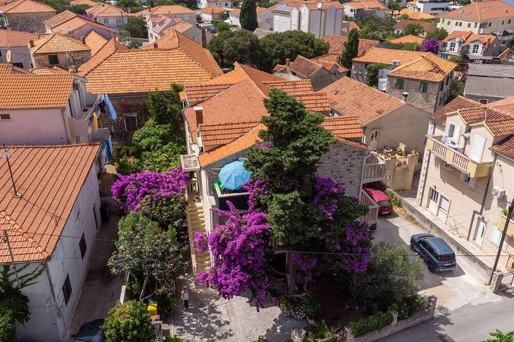Smještaj za odmor za 4 osoba, s Balkon i Terasa u Supetar