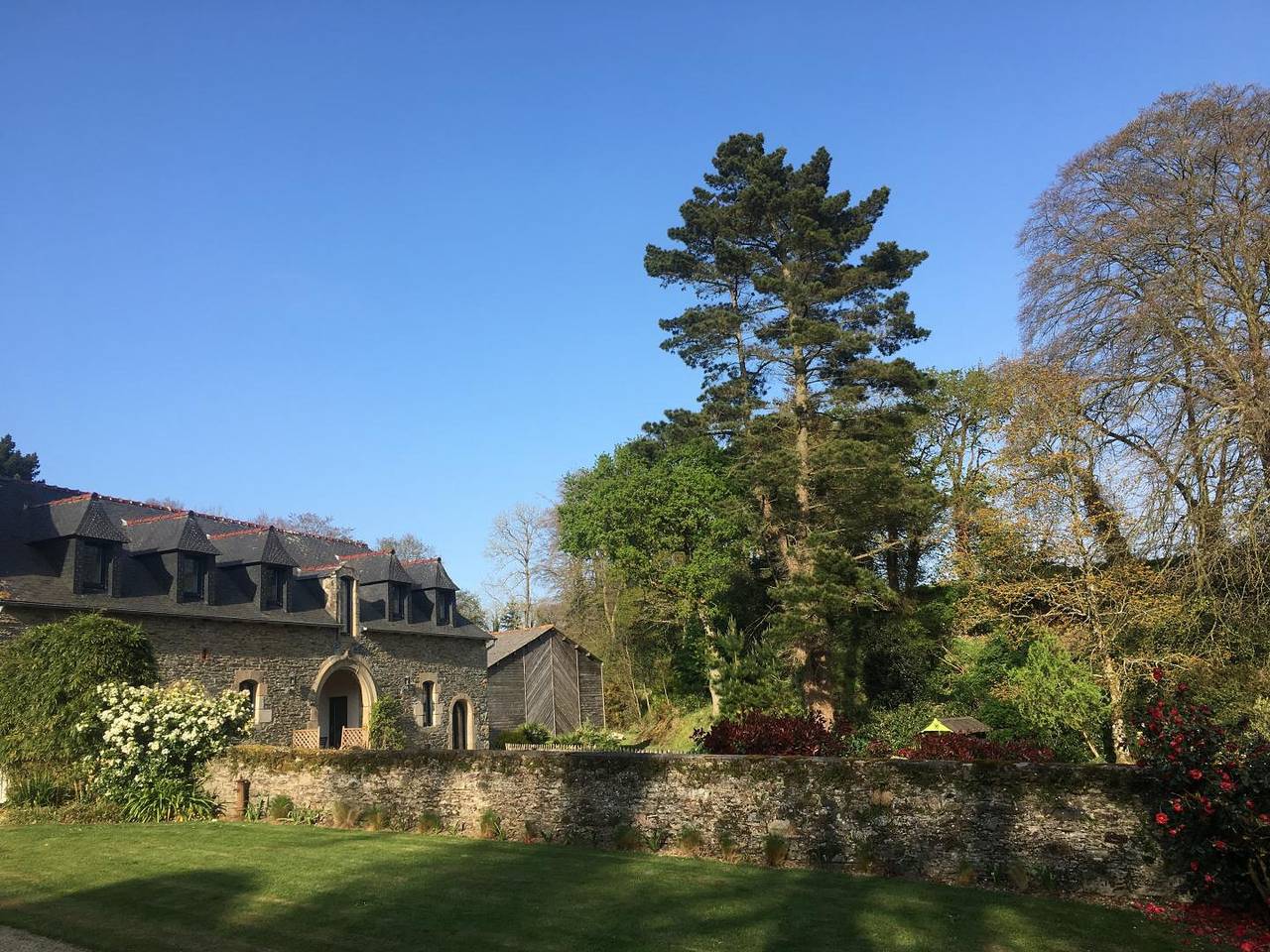 Au Manoir de Trohadiou in Trédarzec, Côte de Granit Rose