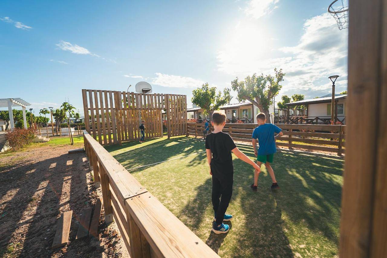 Holacamp Chilches in Playa de Almenara, Chilches