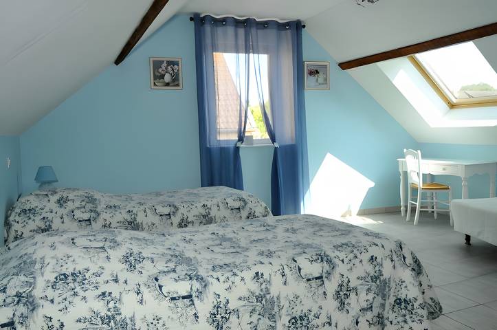 Chambre d’hôte pour 2 personnes, avec Jardin dans Ecury le Repos