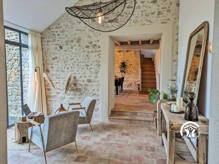 Location de vacances pour 6 personnes, avec terrasse et jardin à Gesvres