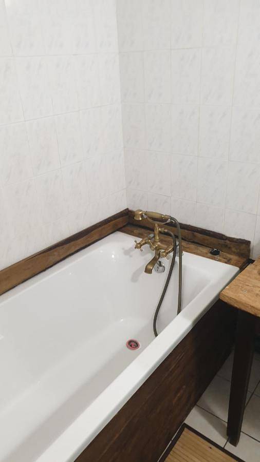 Gîte pour 6 personnes, avec terrasse et vue dans Prinsuéjols - 4