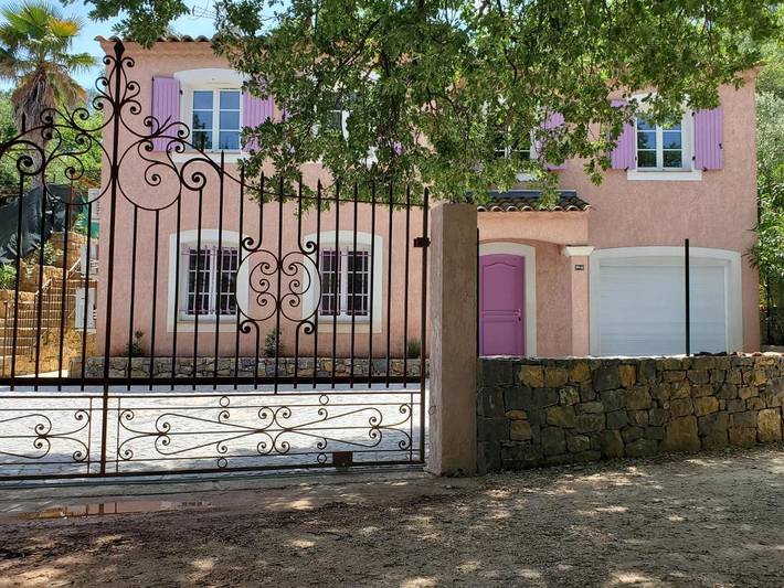 Villa pour 20 personnes, avec piscine et jardin, animaux acceptés