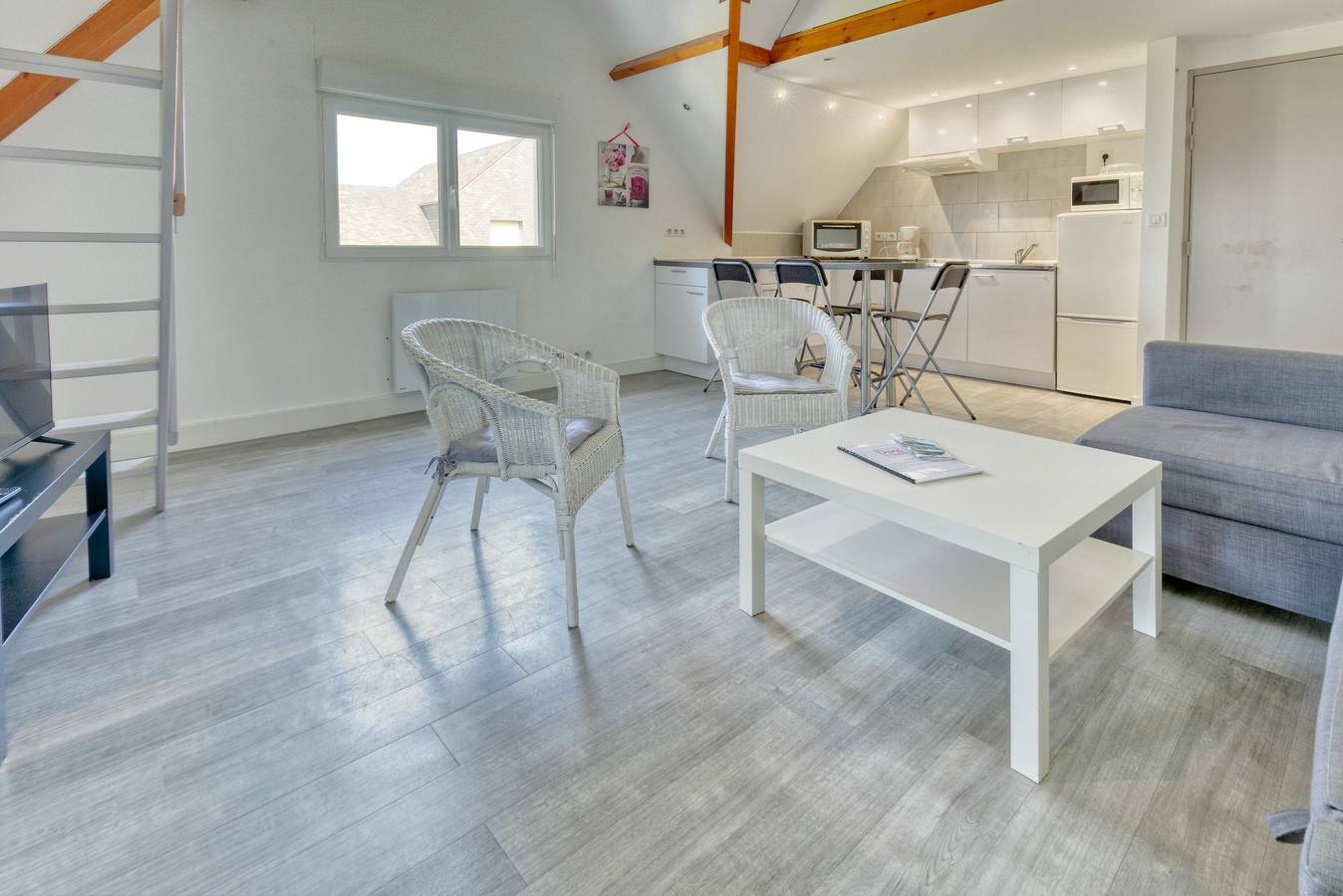 Appartement entier, Appartement "La dune de sable Baguenaud" proche de la mer avec Wi-Fi in Pornichet, Côte d'Amour