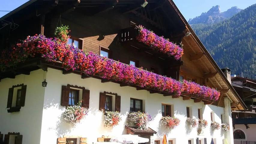 Ferienwohnung für 6 Personen, mit Balkon und Terrasse sowie Whirlpool und Garten im Stubaital - 3