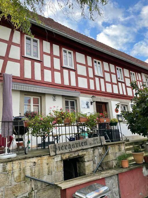 Ferienwohnung für 4 Personen, mit Terrasse und Garten