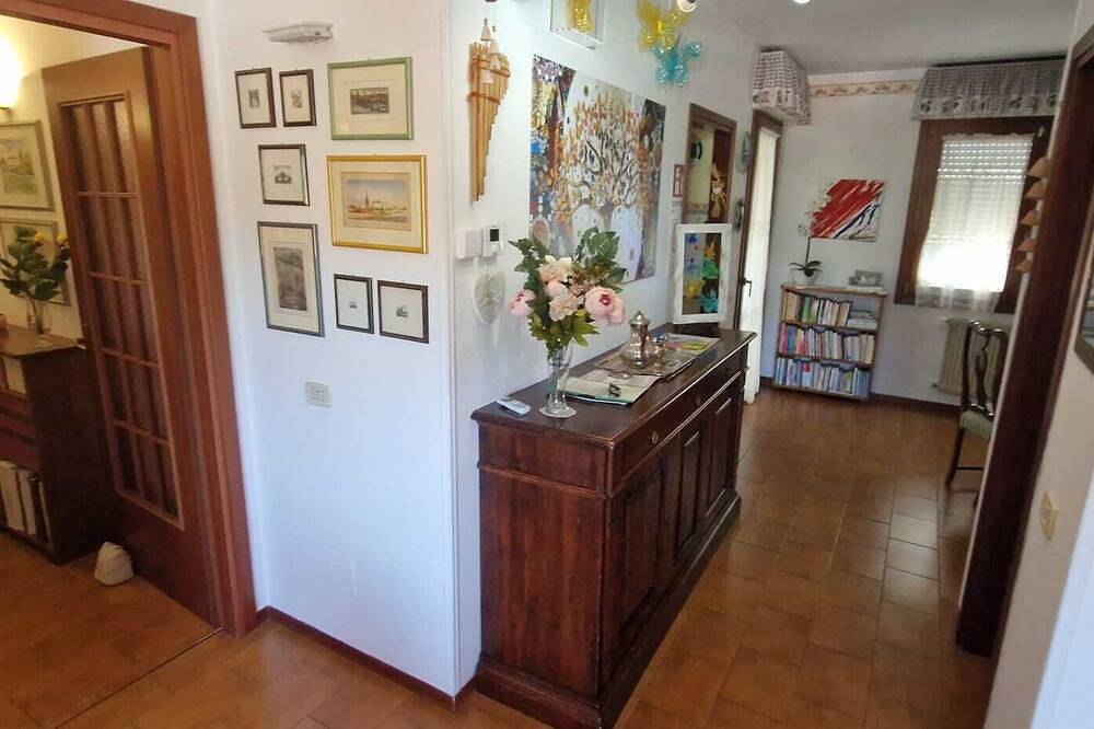 Appartamento intero, Da Riki accogliente Appartamento 100mq con vista sulle colline Toscane. in Pistoia, Provincia di Pistoia