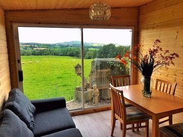 Cottage pour 5 personnes, avec terrasse et jardin dans Derry Londonderry