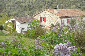 Gîte pour 2 personnes, avec jardin et terrasse, animaux acceptés à Reynès