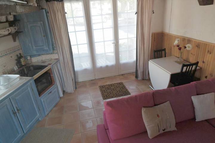 Gîte pour 2 personnes, avec vue, animaux acceptés à Gréolières - 3