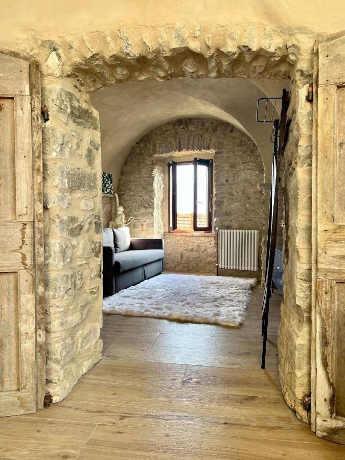 Gîte pour 4 personnes, avec jardin et vue, animaux acceptés à Mulazzo