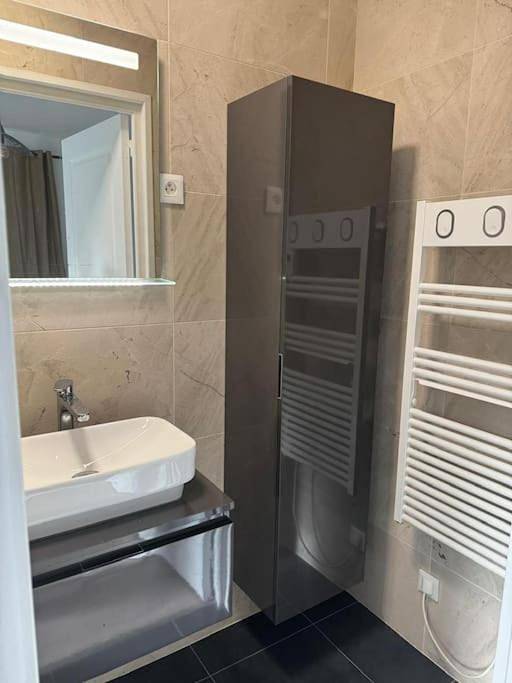 One-Bedroom Villa in Le Vésinet, Yvelines