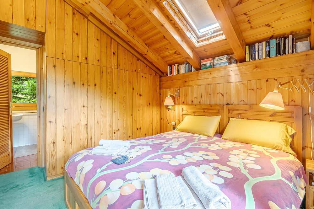 Nice home in Champoluc (Ao) with sauna in Magneaz-Palouettaz, Ayas