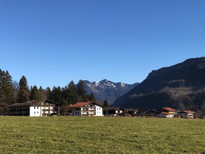 Ganze Ferienwohnung, AlpenKastl - AlpenKastl für 1-3 Personen 40 qm, Wohnküche, Schlafzimmer, Du/Wc, Balkon, WLAN in Schleching, Bayerische Alpen