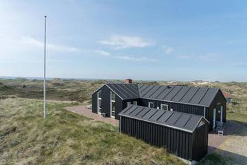 Ferienhaus mit Meerblick für 8 Personen, mit Sauna und Ausblick in Henne Strand