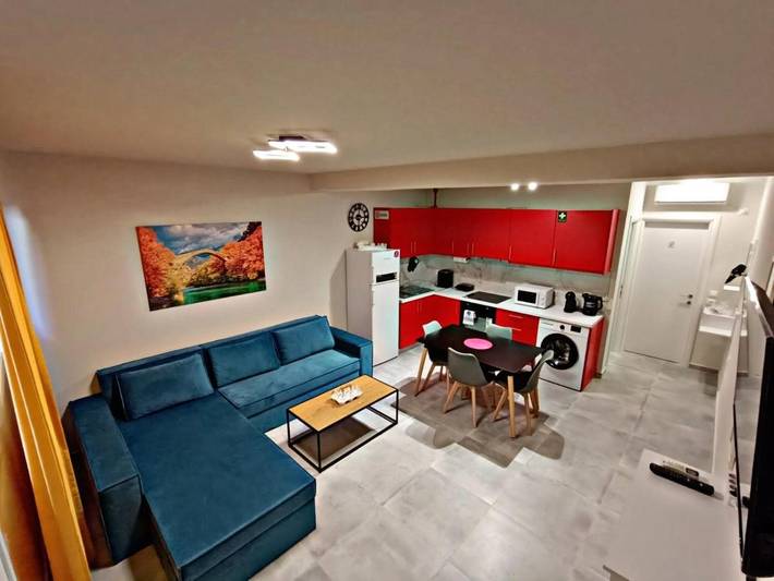 Gîte pour 3 personnes, avec jardin dans Érétrie