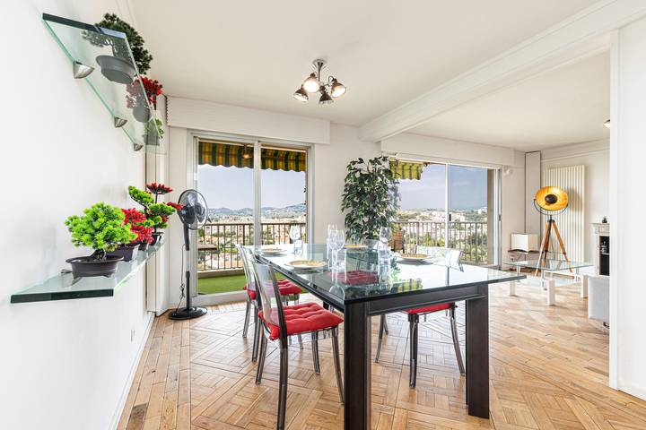 Ferienwohnung für 2 Personen, mit Balkon und Pool in Antibes - 3