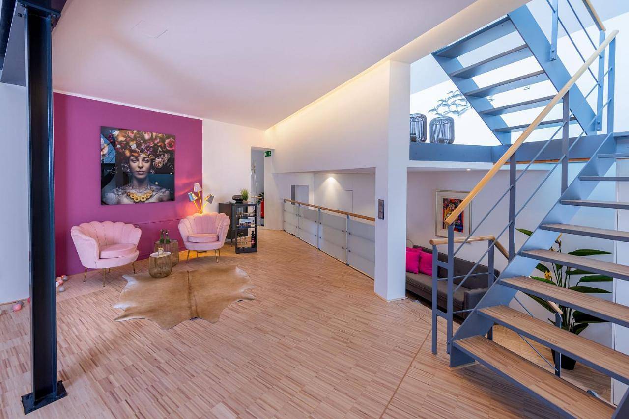 Ganze Wohnung, Luxus Wellness Loft - 245qm - Designwohnen im Zentrum in Gütersloh, Nordrhein-Westfalen