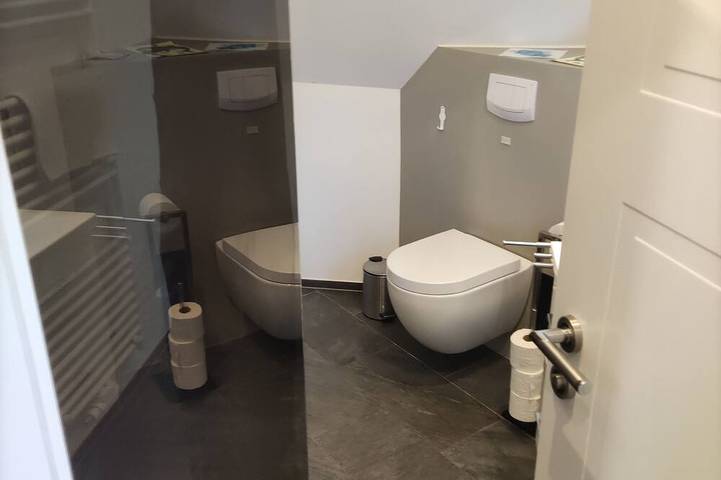 Ganze Wohnung, Erholung Pur : 3 Zimmer Wohnung mit 26 qm Terrasse im ( 1 Og ) Hunde erlaubt in Pulheim, Rhein-Erft-Kreis