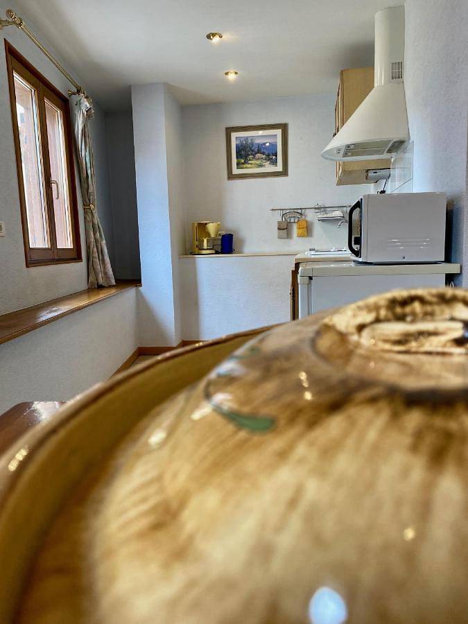 Location de vacances pour 4 personnes, avec Balcon et Jacuzzi ainsi que Terrasse et Sauna à Russ (homonymie) - 2