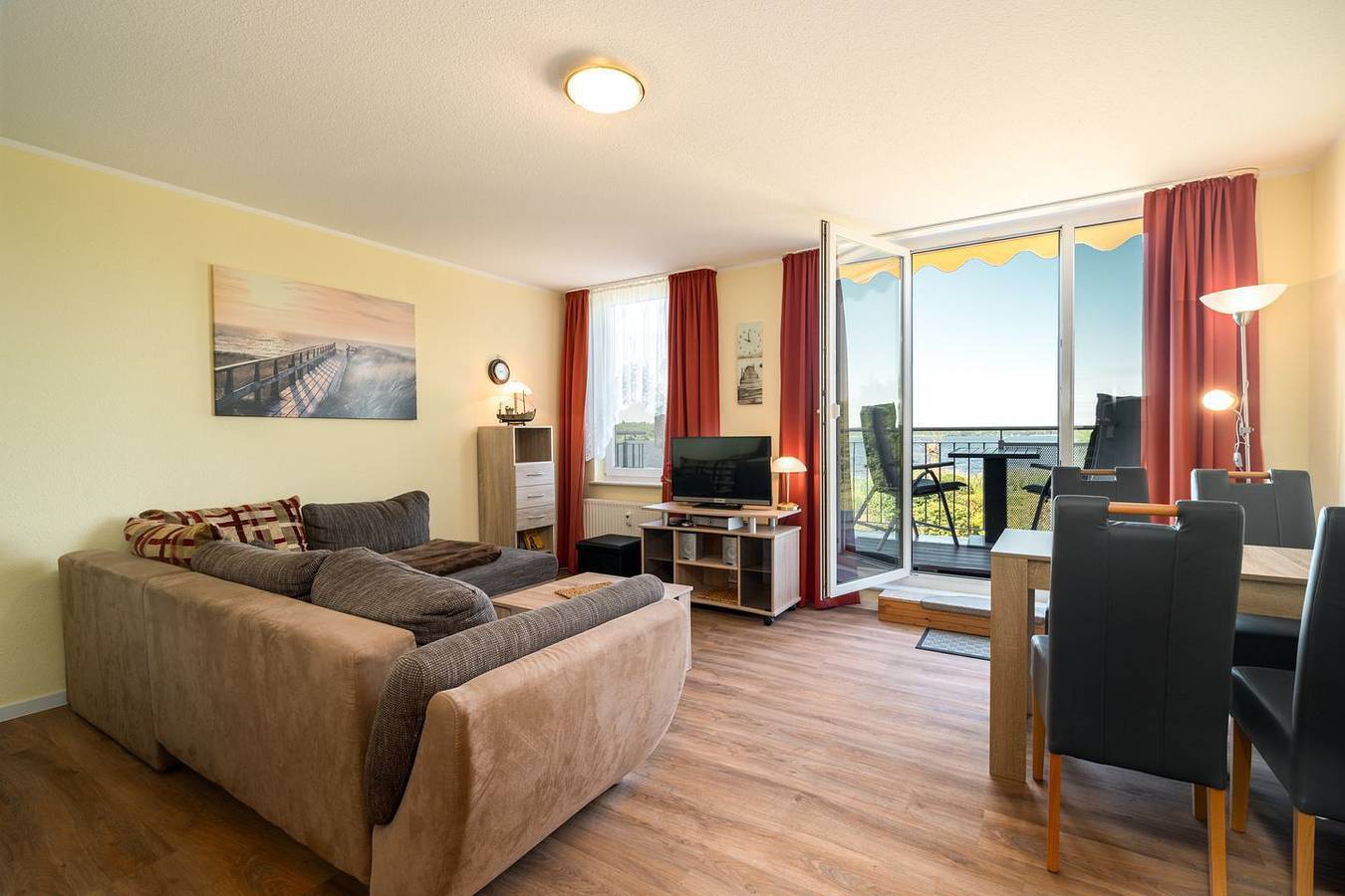 Ganze Wohnung, Ferienwohnung Seeadler – Müritzblick vom Balkon in Waren (Müritz), Müritz