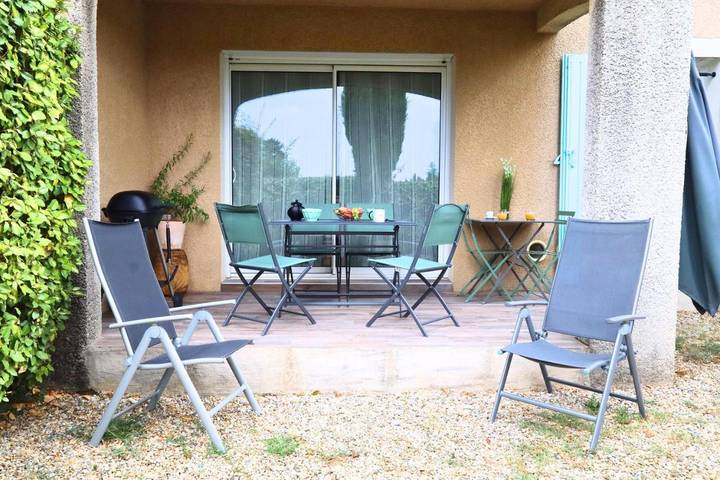 Gîte pour 4 personnes, avec piscine et terrasse à Sainte-Cécile-les-Vignes - 2
