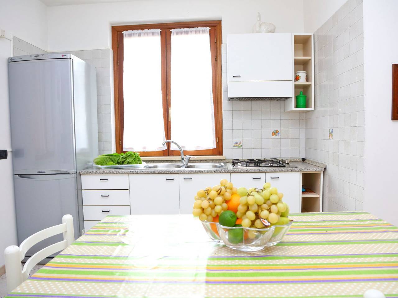 Helle mediterrane Villa mit Veranda und Garten in Campofelice di Roccella, Province de Palerme