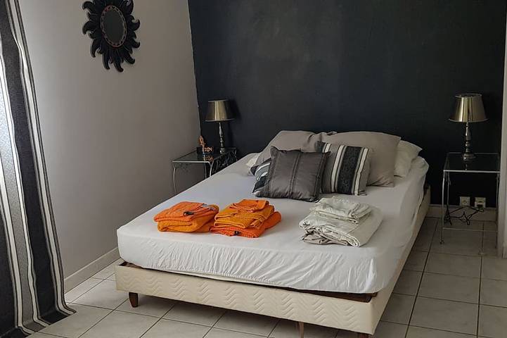 Location de vacances pour 6 personnes, avec terrasse et jardin à Ensuès-la-Redonne - 4