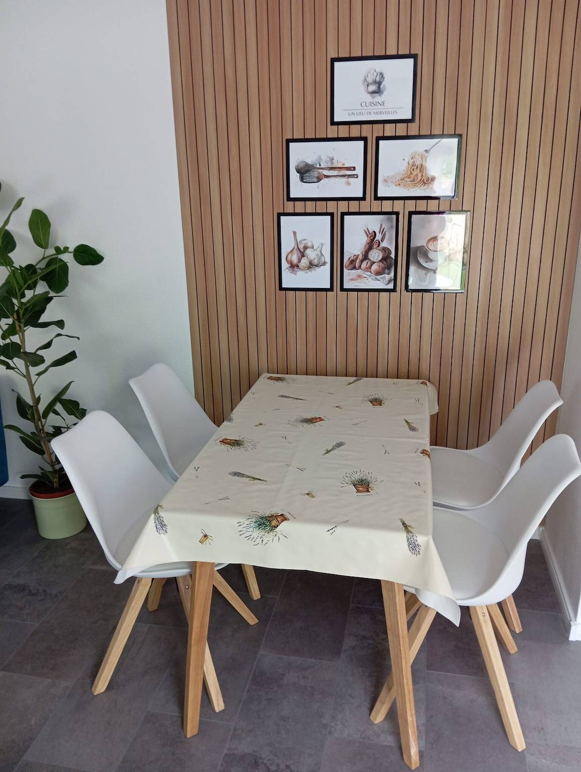 Appartement entier, Villa am Bacho avec terrasse privée, jardin privé et Wi-Fi in Dörzbach, Vallée de la Tauber