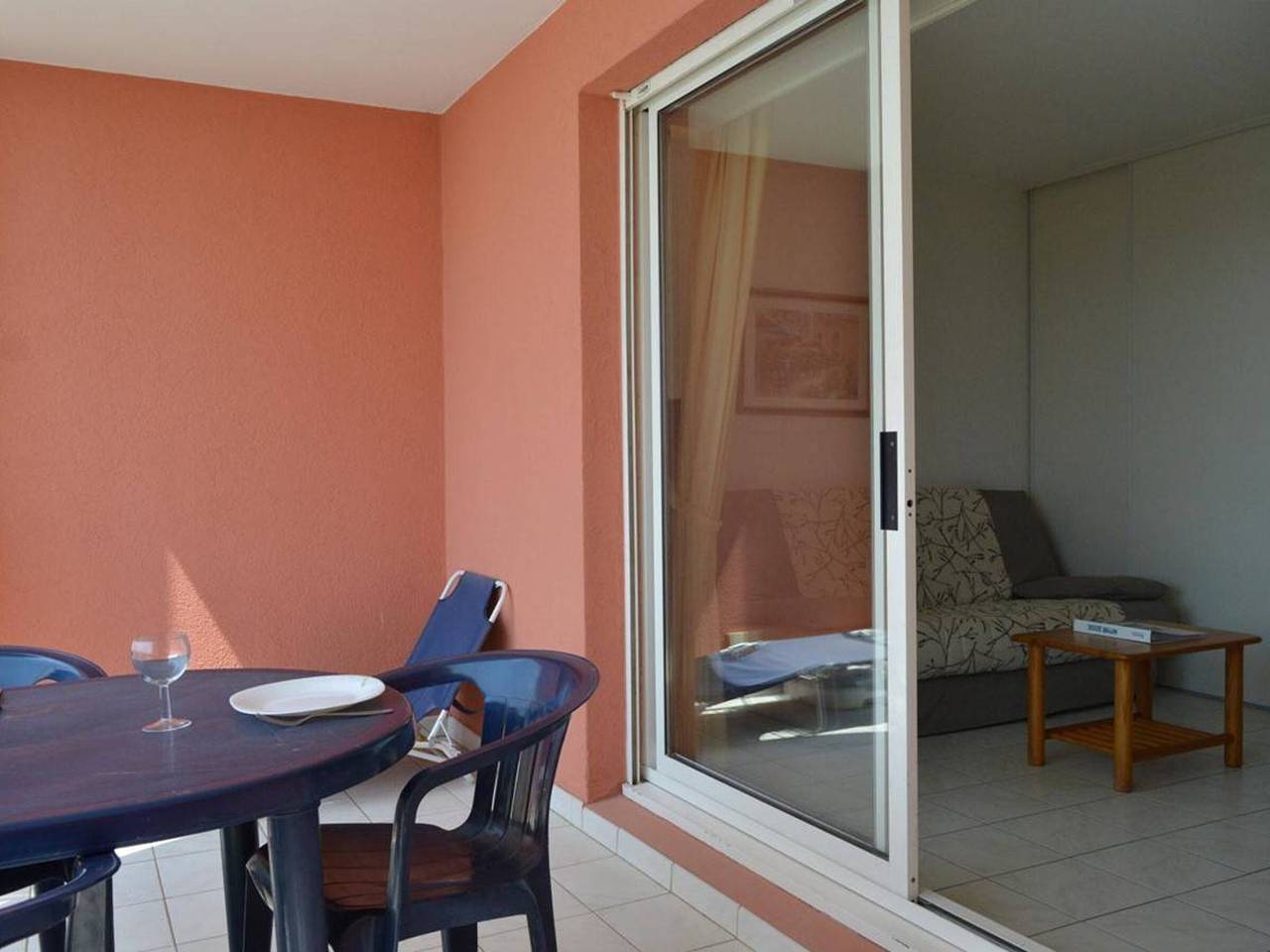 Appartement entier, Cap d'Agde : T2 avec piscine, parking, à 50m de la plage in Cap d'Agde, Agde