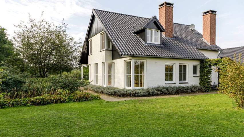 Ferienhaus für 15 Personen, mit Garten und Pool sowie Sauna