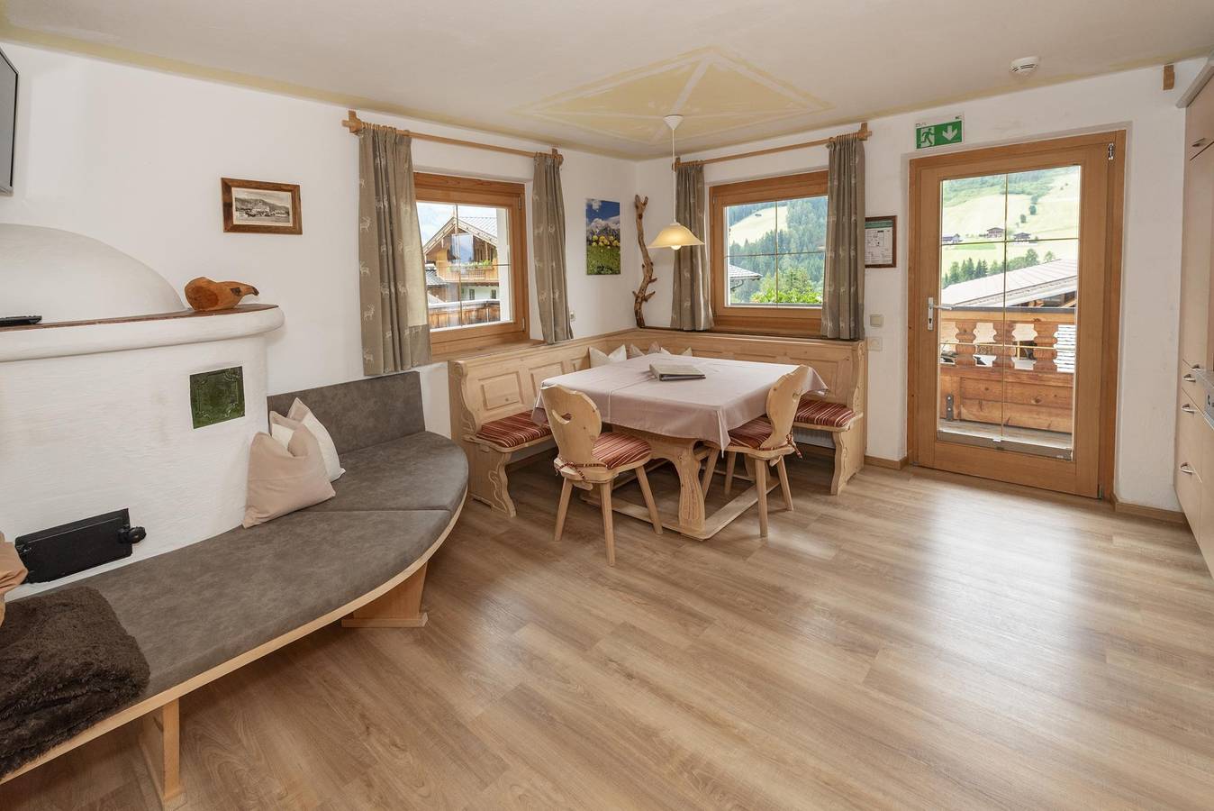 Ganze Ferienwohnung, Apartmenthaus Rosenhof in Alpbach, Kitzbüheler Alpen