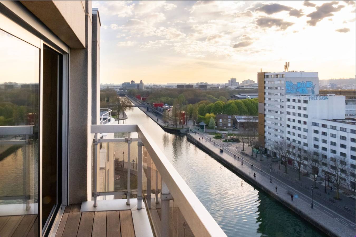 Estudio entero, Estudio para 4 personas con balcón in París, Isla de Francia
