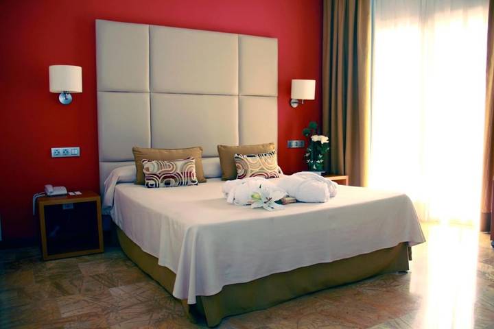 Hôtel pour 10 personnes, avec sauna ainsi que terrasse et jacuzzi