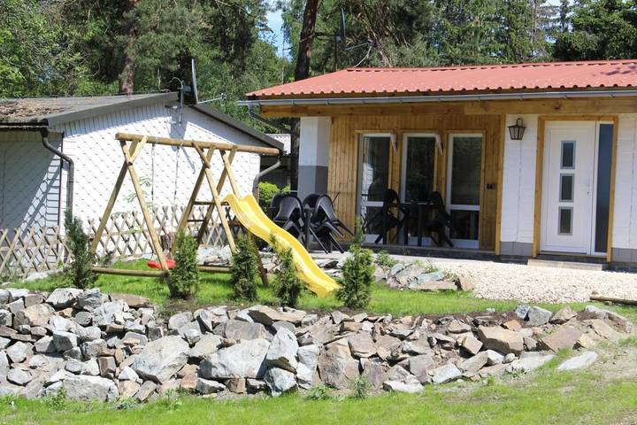 Ferienwohnung für 6 Personen, mit Terrasse und Garten sowie Seeblick und Ausblick in Lichtenberg (Oberfranken) - 4