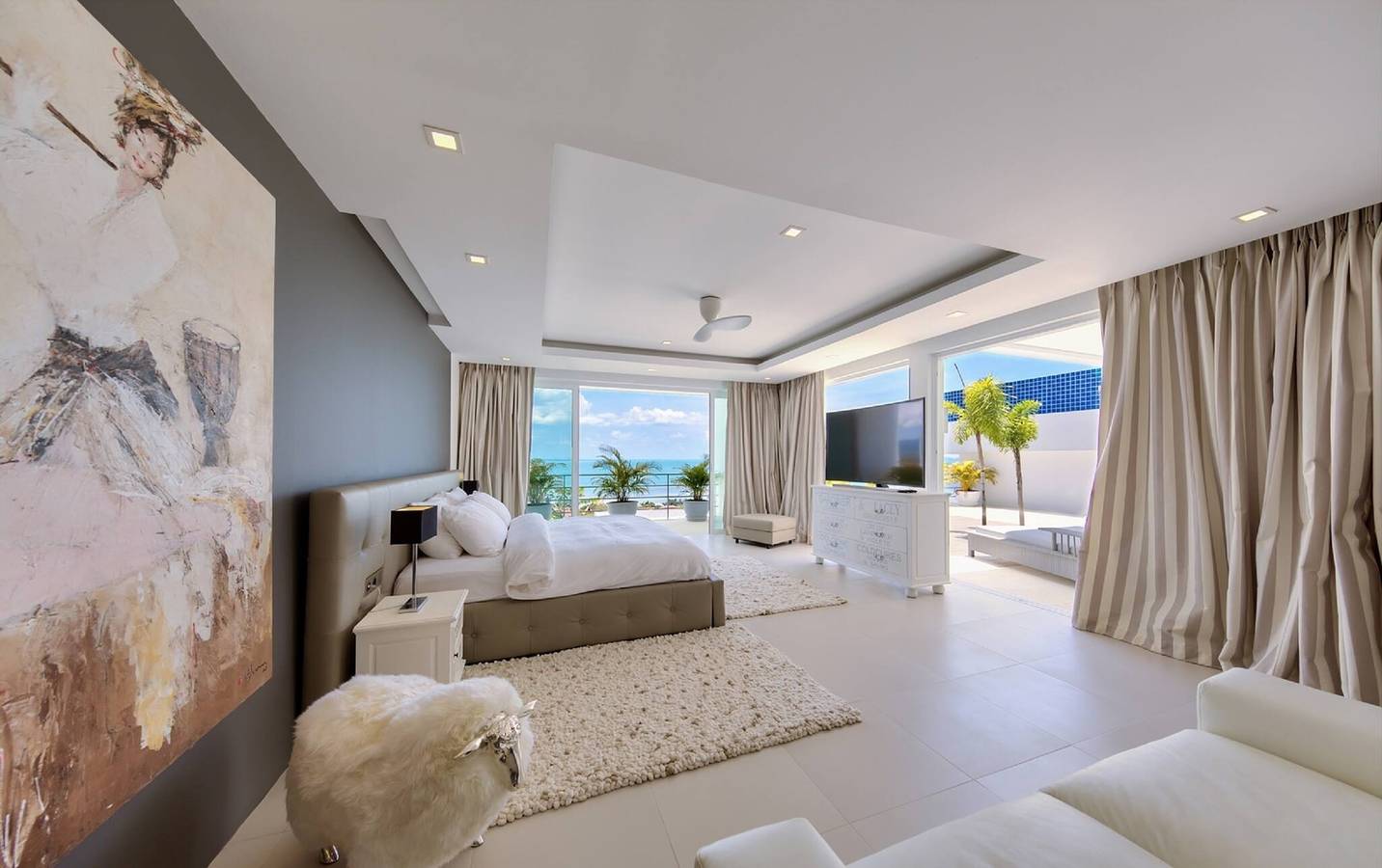 Luxuriöse Poolvilla L mit Meerblick in den Unique Residences in Koh Samui