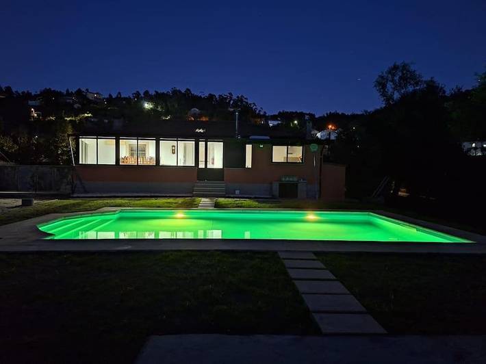 Location de vacances pour 7 personnes, avec piscine ainsi que vue et jardin à Terras de Bouro - 4