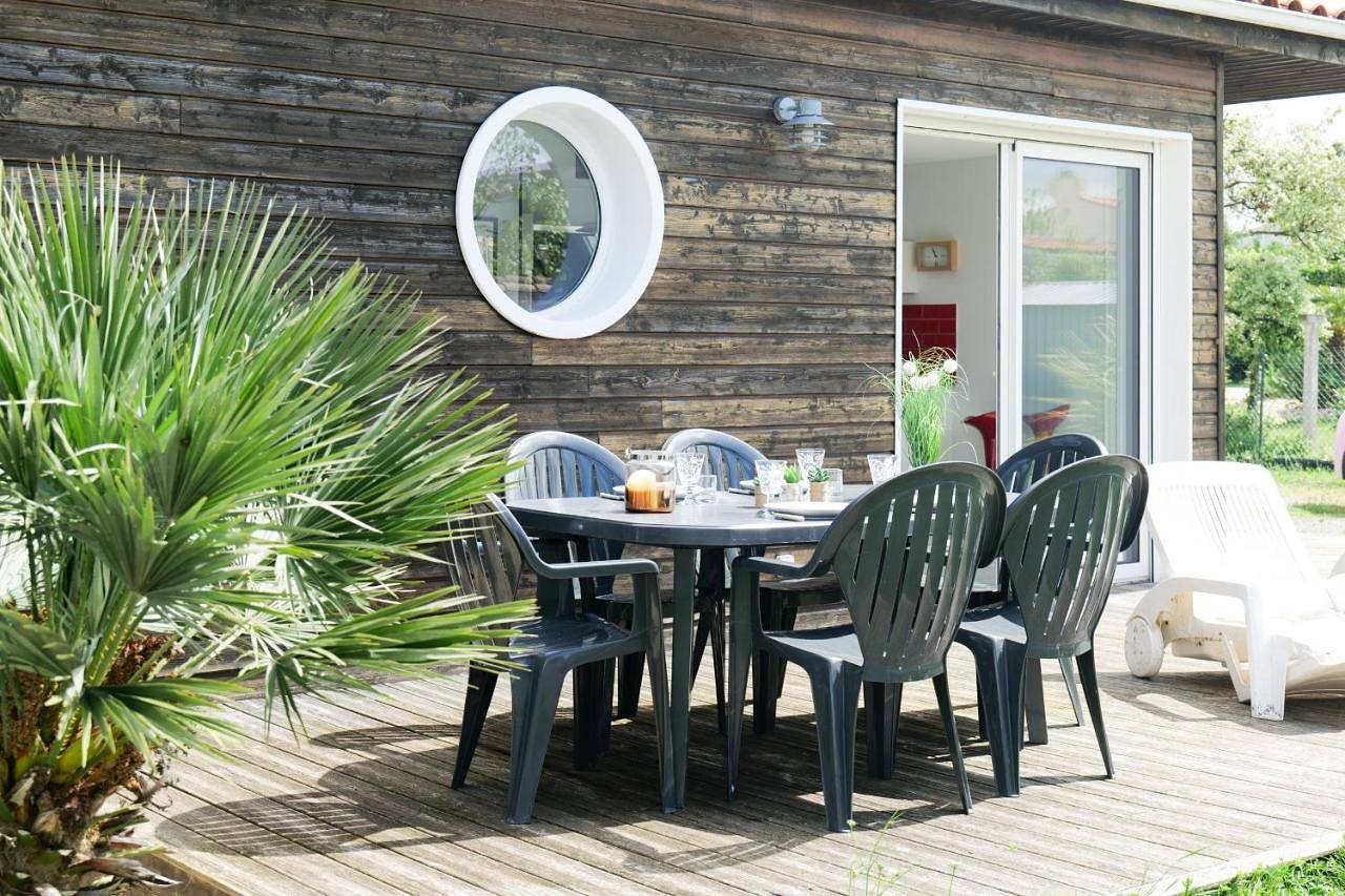Jolie maison en bois à 2 kms de la plage de Brem Sur Mer - 6 personnes in Brem-sur-Mer, Vallée de la Loire
