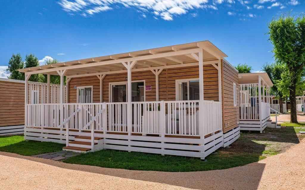 Apartamento vacacional entero, Holiday apartment with veranda and garden view  in Grado (Costa Adriatica), Provincia de Gorizia