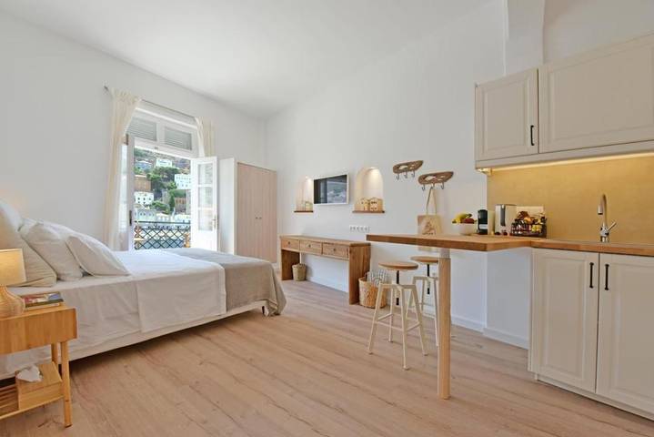 Maison d’hôte pour 2 personnes, avec terrasse et vue, animaux acceptés à Hydra - 4