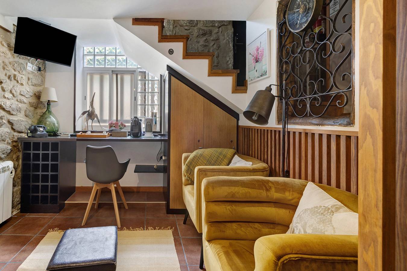 Apartamento entero, Apartamento 'Dos Amores' con vistas al lago, Wi-Fi y aire acondicionado in Melgaço, Distrito de Viana do Castelo