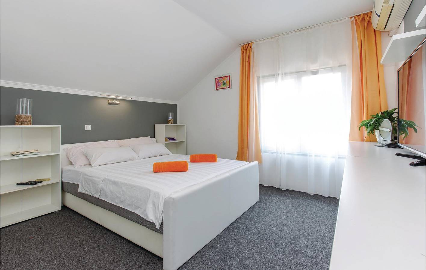 Ganze Ferienwohnung, Ferienwohnung für 6 Personen mit Terrasse in Vrh Martinscice, Primorje-Gorski Kotar