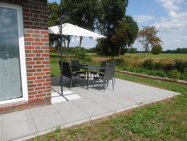 Ferienhaus für 6 Personen, mit Terrasse und Garten in Jade - 3