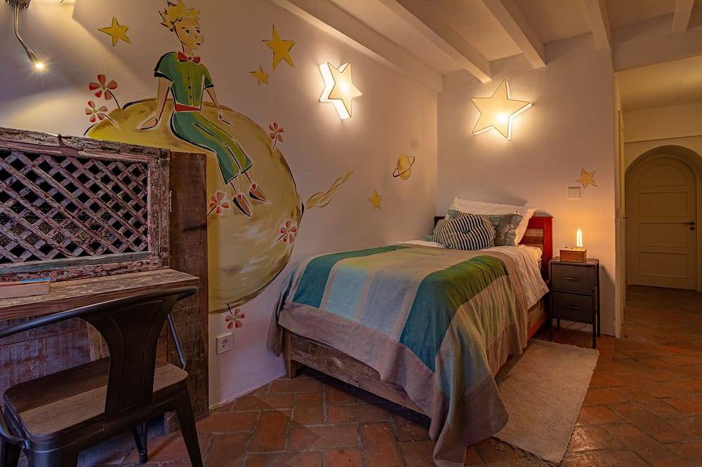 Relaxing Holiday suite, The Little Prince, Spa &  Pool, Cerrado das Fontainhas in Almargem do Bispo, Pêro Pinheiro e Montelavar, Costa de Lisboa