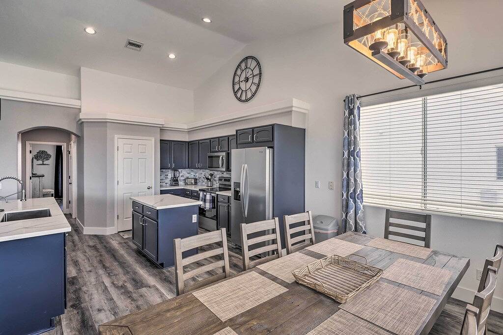 Sunny Snowbird's Retreat w/ Lake Havasu Views! in Lake Havasu City, Mohave County